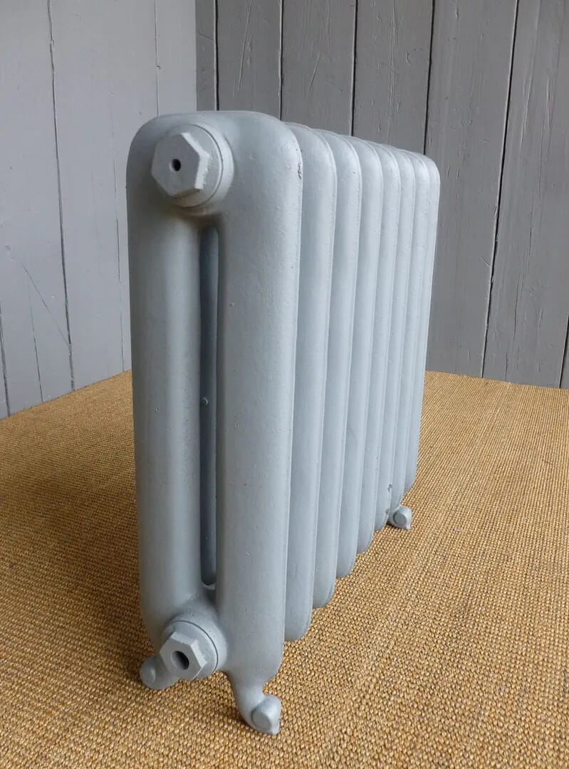 Carron Duchess Radiator - Duc590/8pf