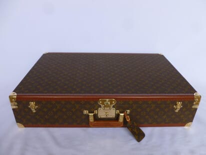 Quick Guide to Buying Louis Vuitton Luggage - Antique Collecting