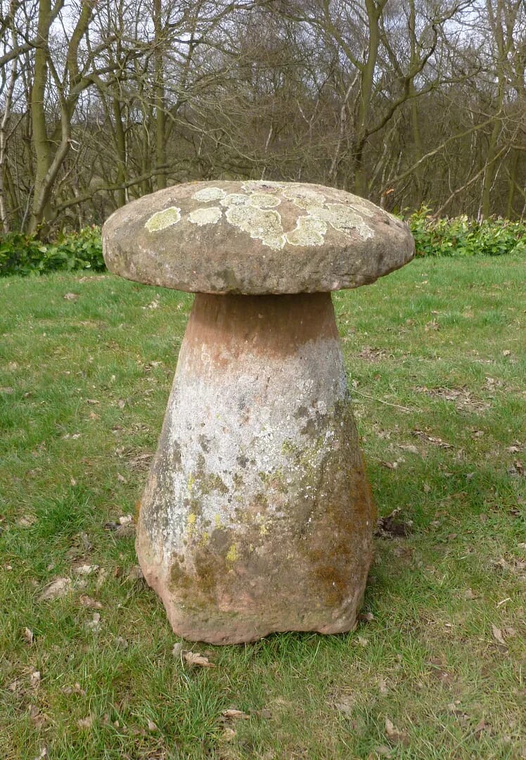 Antique Reclaimed Garden Staddle Stone - 6792