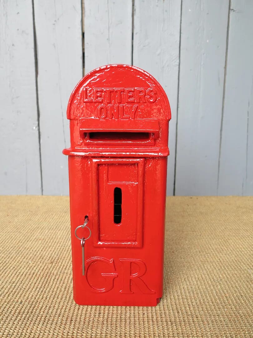 Pole Mounted Royal Mail Post Box GR V - 6362