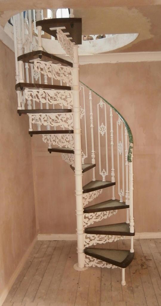 Cast Metal Spiral Staircase With Wooden Steps - 6929