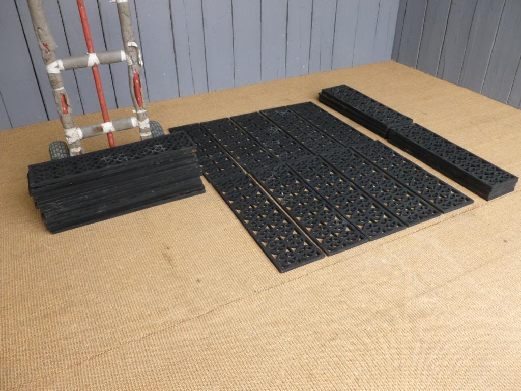 Antique Black Cast Iron Floor Grilles - FG003