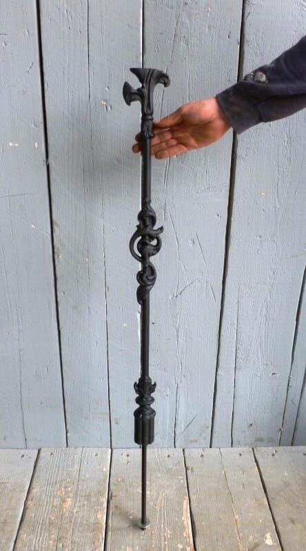 Cast Iron Spiral Staircase Ornate Spindle - TYC033