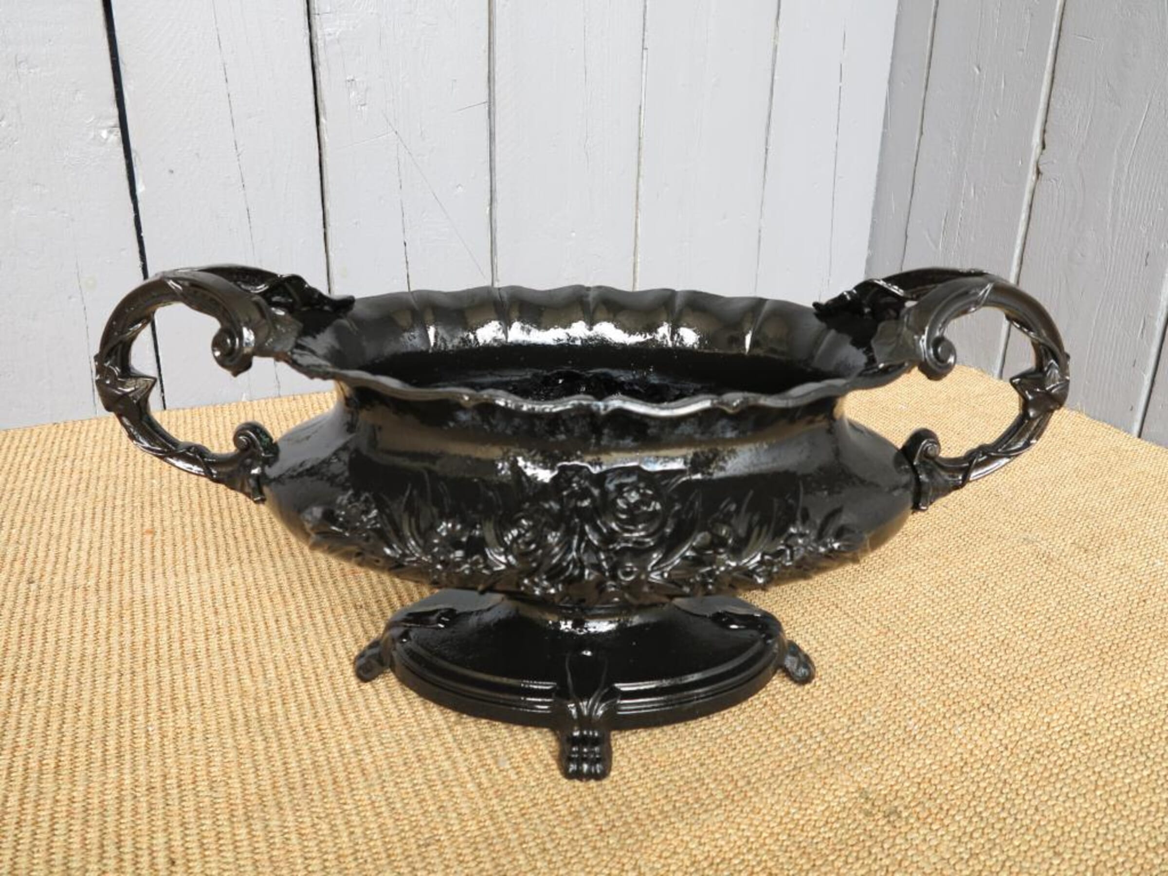 Decorative Cast Iron Garden Planter