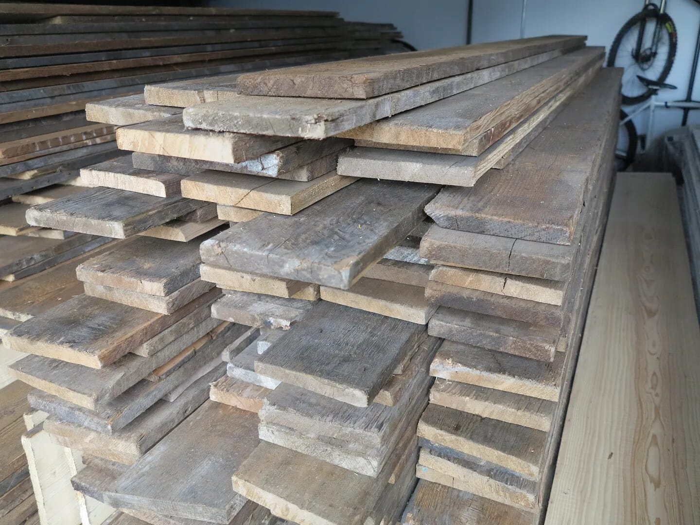 Re Sawn Antique Reclaimed Pine Wide Floorboards - 6985