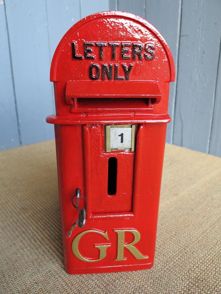 Original Fully Refurbished Pole Mounted Royal Mail GR Post Box - 6050