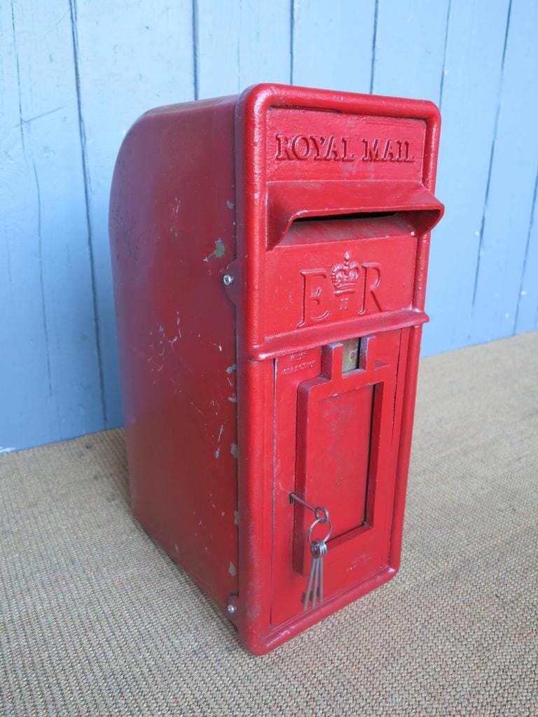 Original Reclaimed Pole Mounted Post Box - 6863