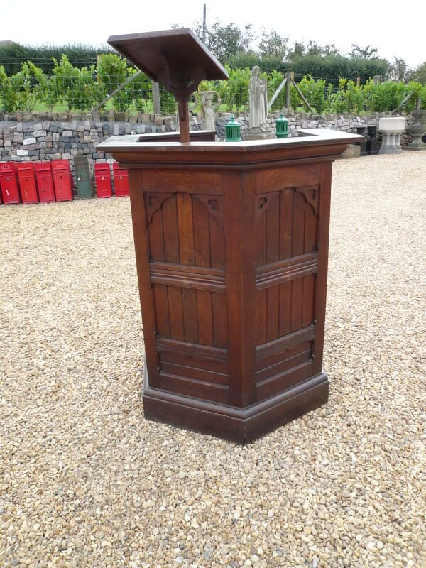 Oak Pulpit - 3527