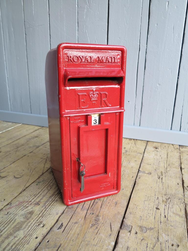 Original Pole Mounted Royal Mail Post Box With Cage - 6866