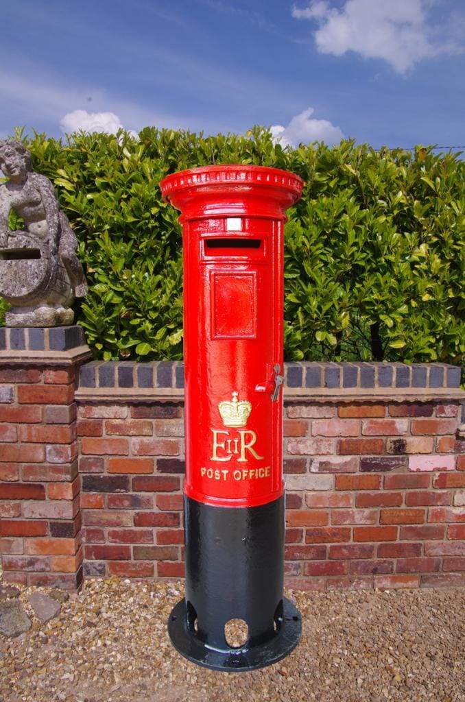 Royal Mail Cast Iron ER Pillar Box  - 6449