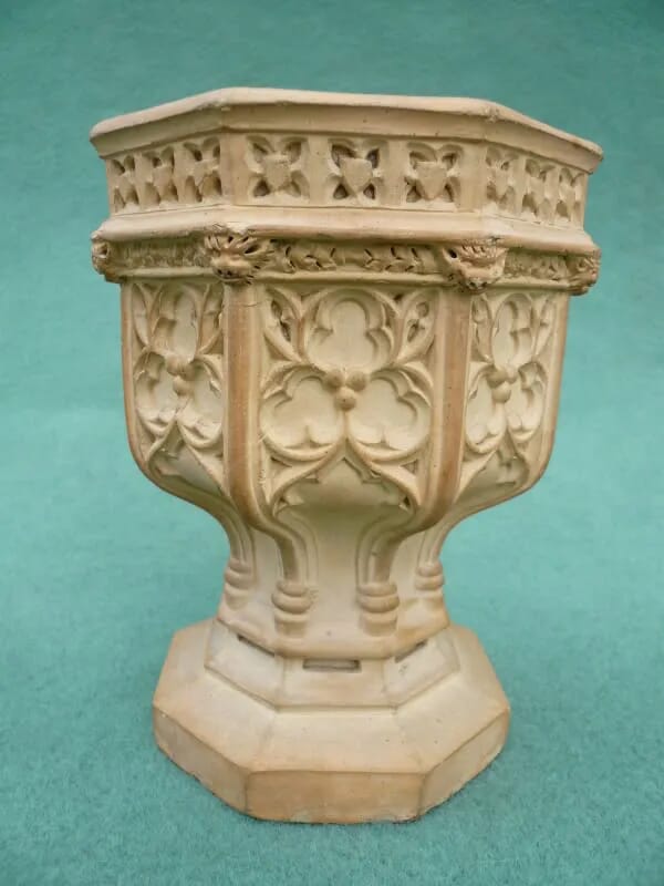 Miniature Church Font St Mary's Magdalene Oxford - 3281