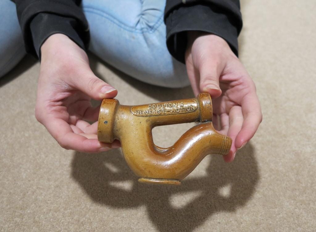 Miniature Doulton Reverse Action Intercepter - Underground Clay Pipe  - 7572