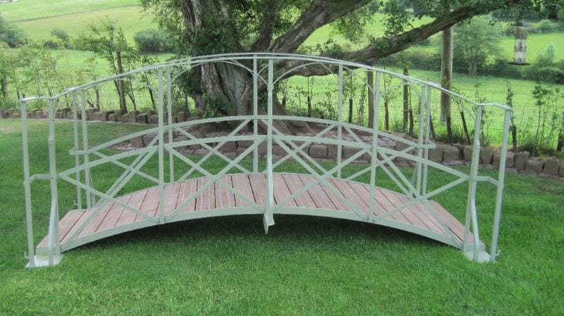 The Chatsworth Style Pedestrian Timber and Iron Foot Bridge - D1020