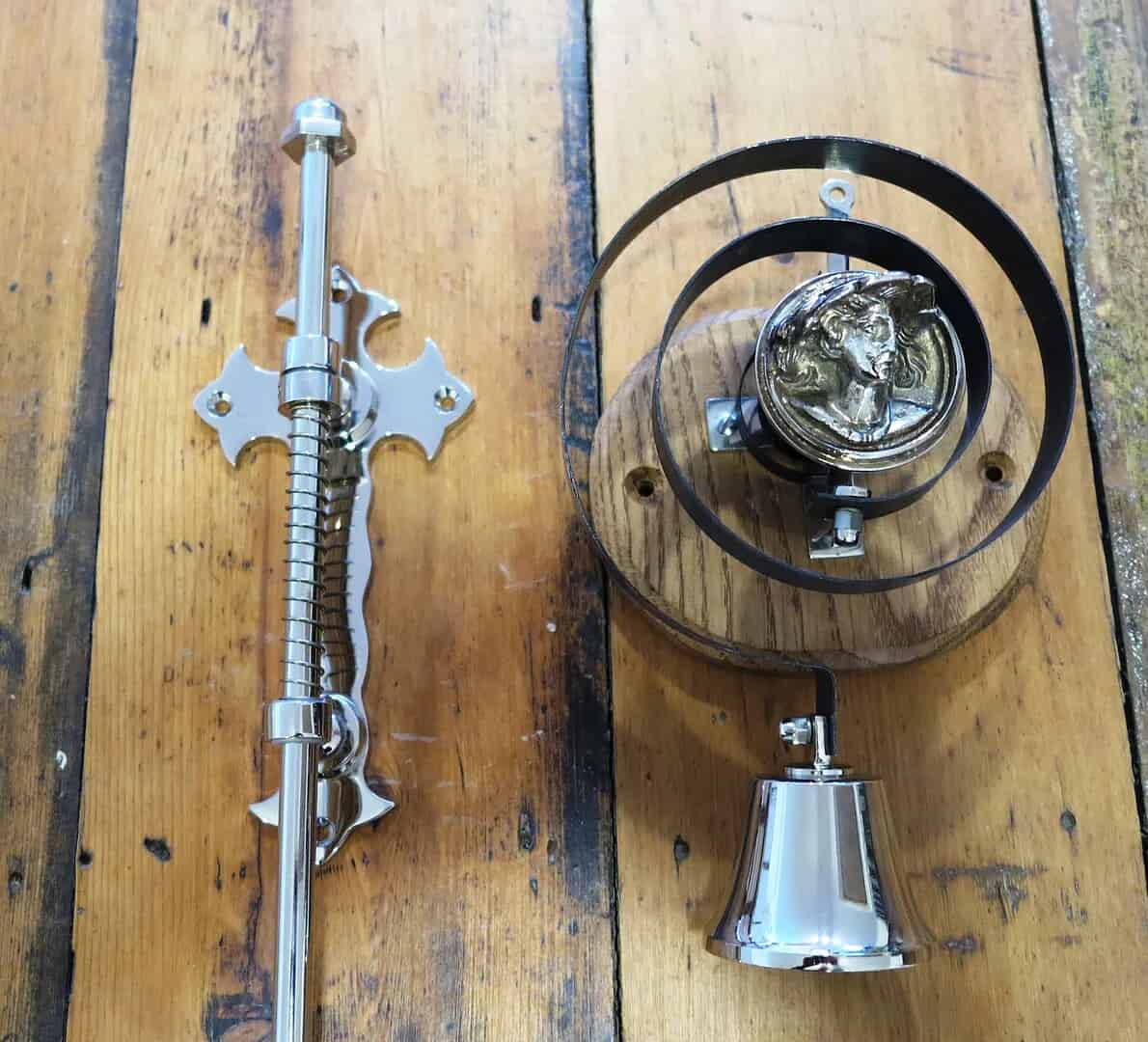 Nickel Winchester Servants Bell Pull and Internal Bell with Lady