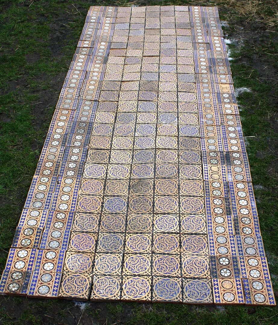 Set of 225 Antique Minton Encaustic Floor Tiles - 7705