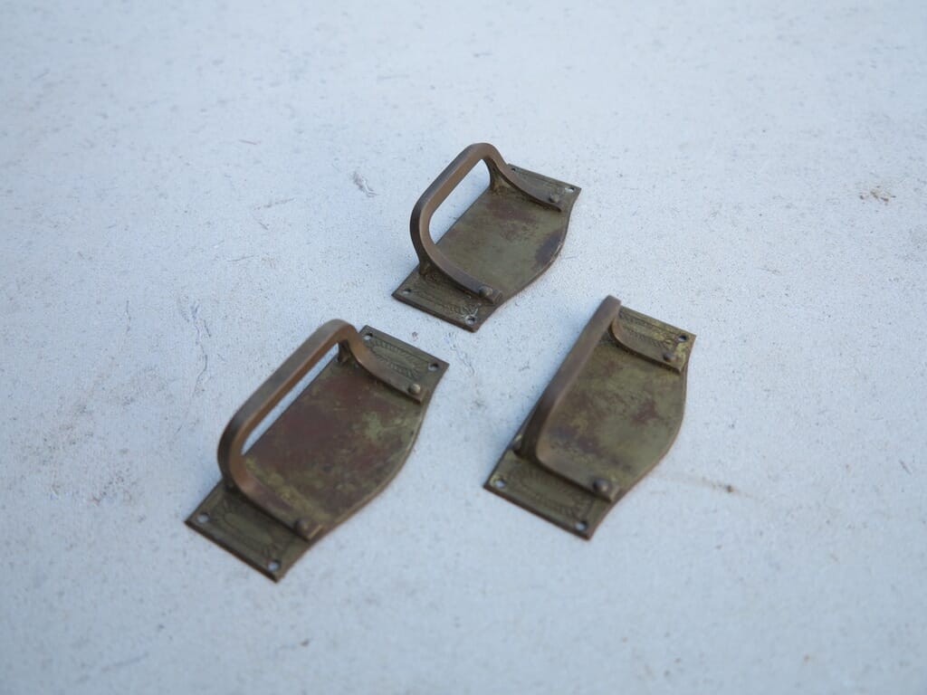 3 Brass Drawer & Cupboard Handles - 7774