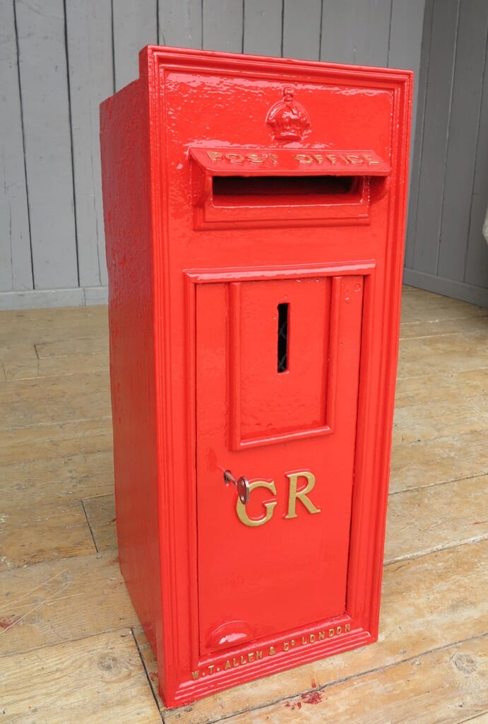 George V '5th' Wall Mounted Post Box - 7801