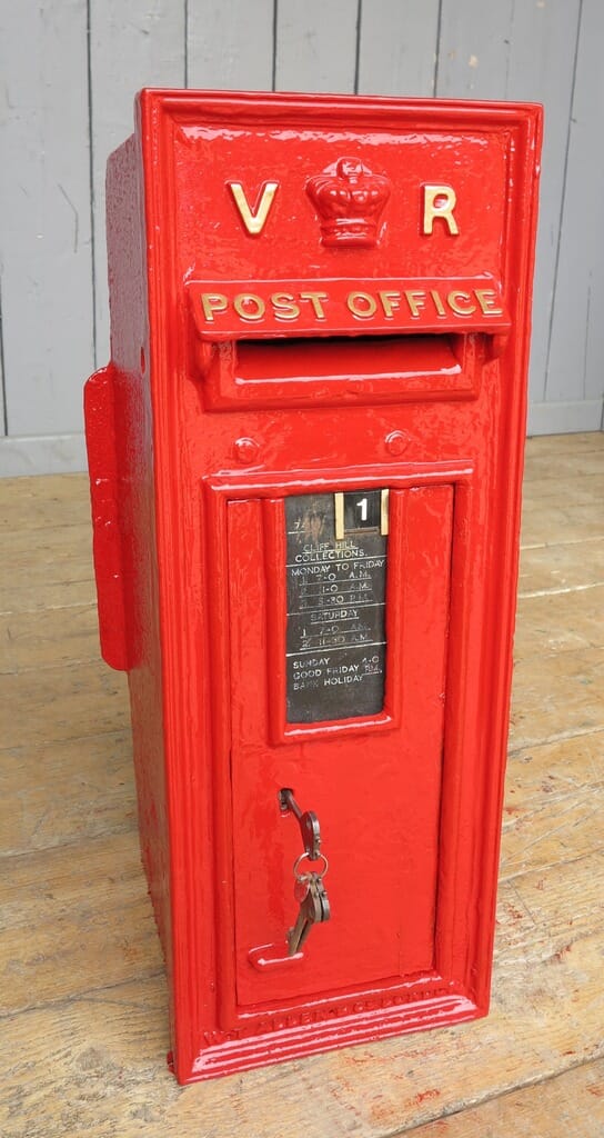 Queen Victoria 'VR' Wall Mounted Post Box - 7797