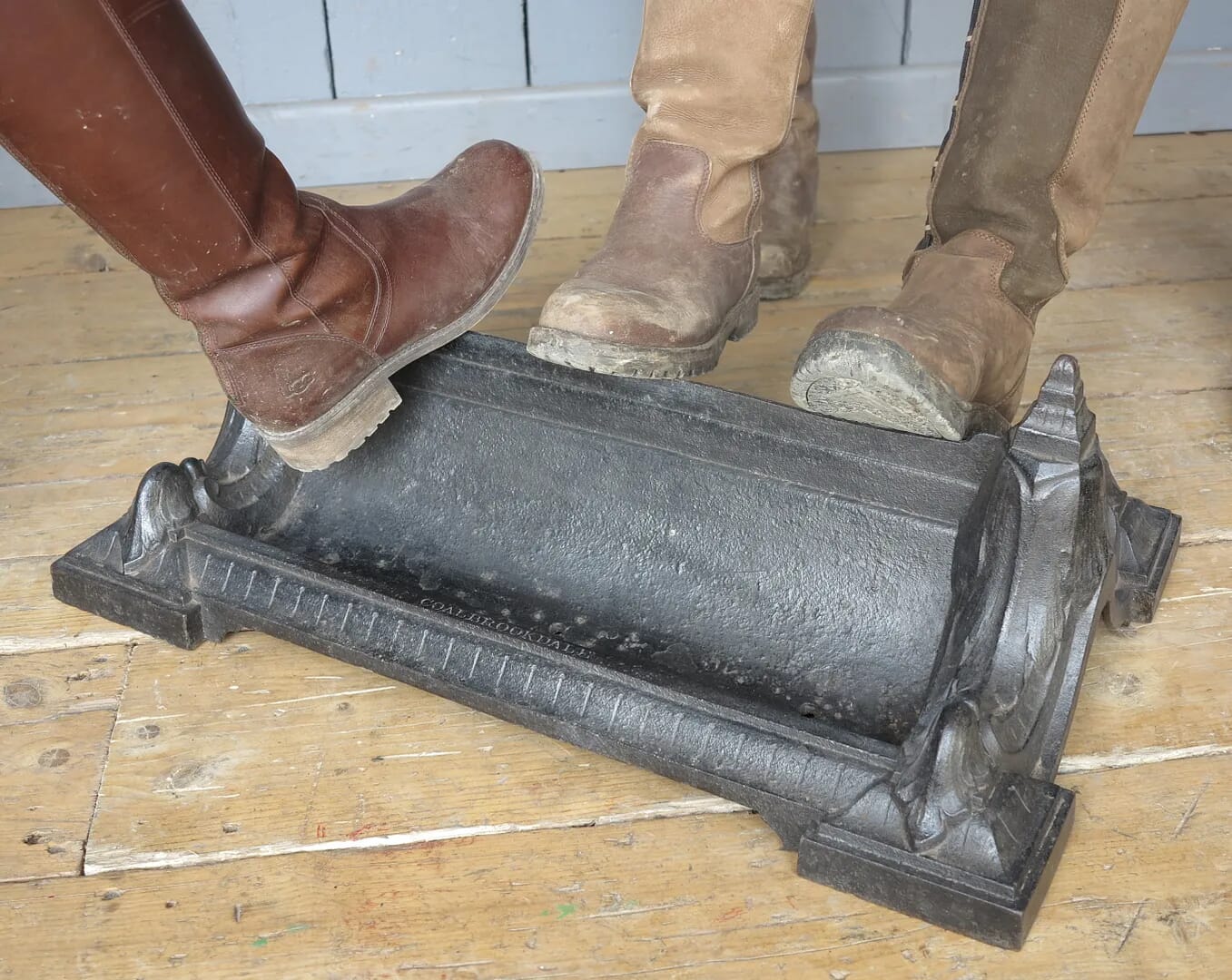 Exceptional Large Coalbrookdale Cast Iron Boot Scraper - 7814