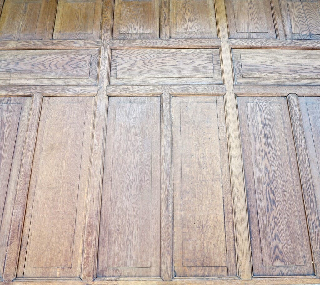 712 Sq ft of Solid Oak Pit Sawn Wall Panelling - 7854