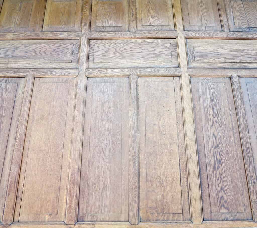 712 Sq ft of Solid Oak Pit Sawn Wall Panelling