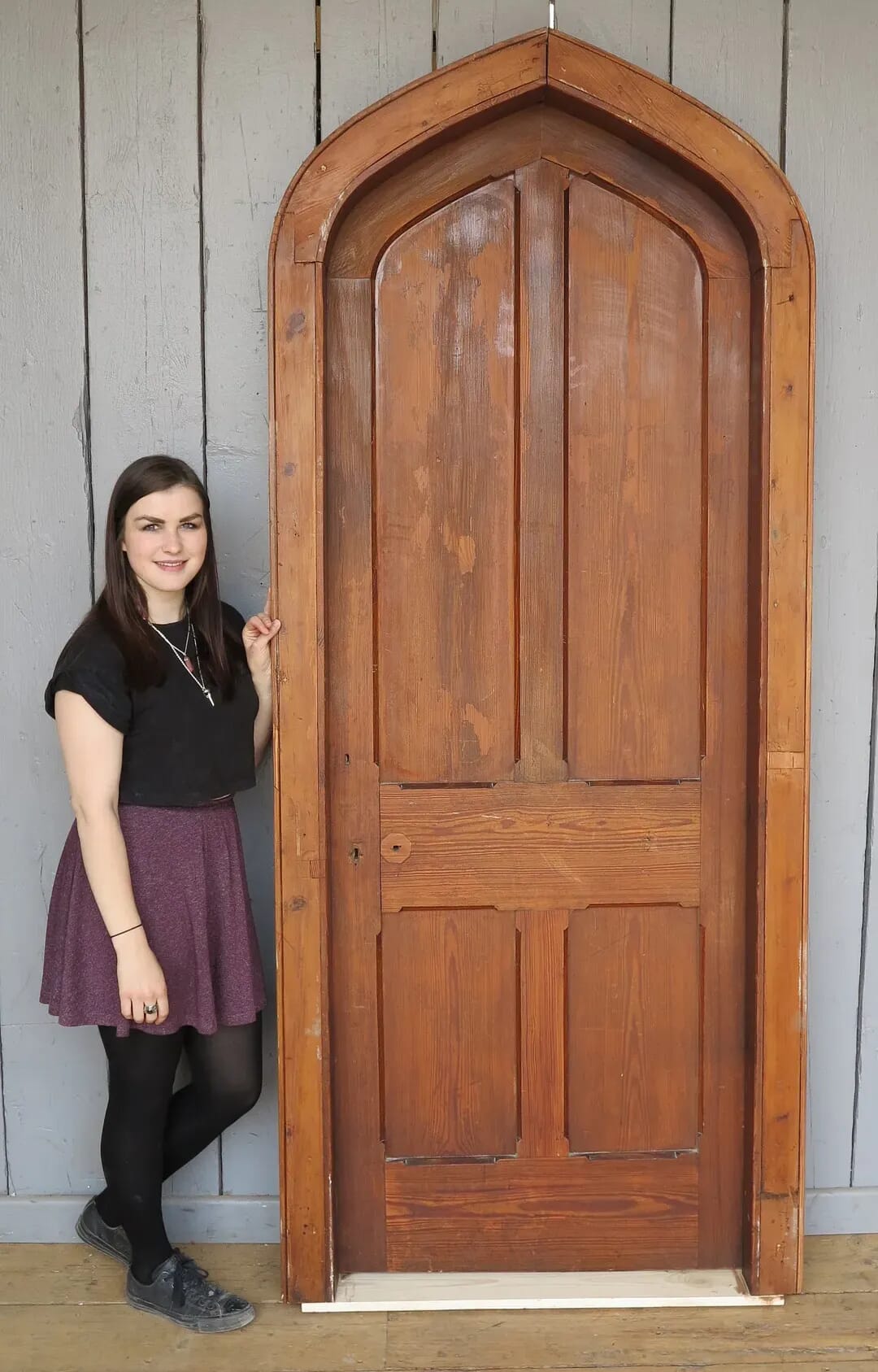 Reclaimed Antique Pitch Pine Gothic Arched Door & Frame - 7870A
