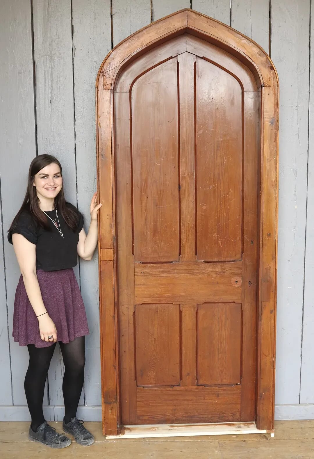 Reclaimed Pitch Pine Antique Gothic Arched Door & Frame - 7885E