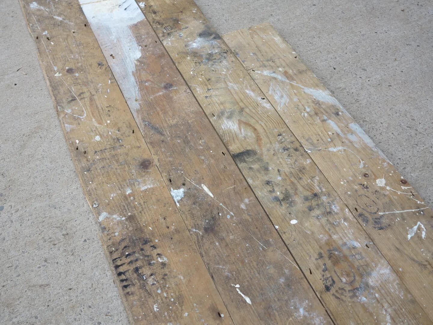 Reclaimed Antique Pine Tongue & Groove Edged Floorboards  - 8017