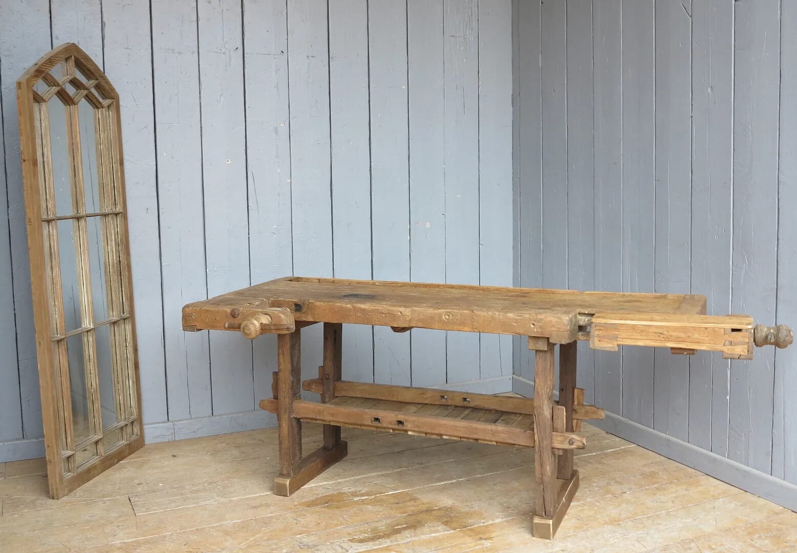 Antique Workbench With Two Vices & Shelf - 8004