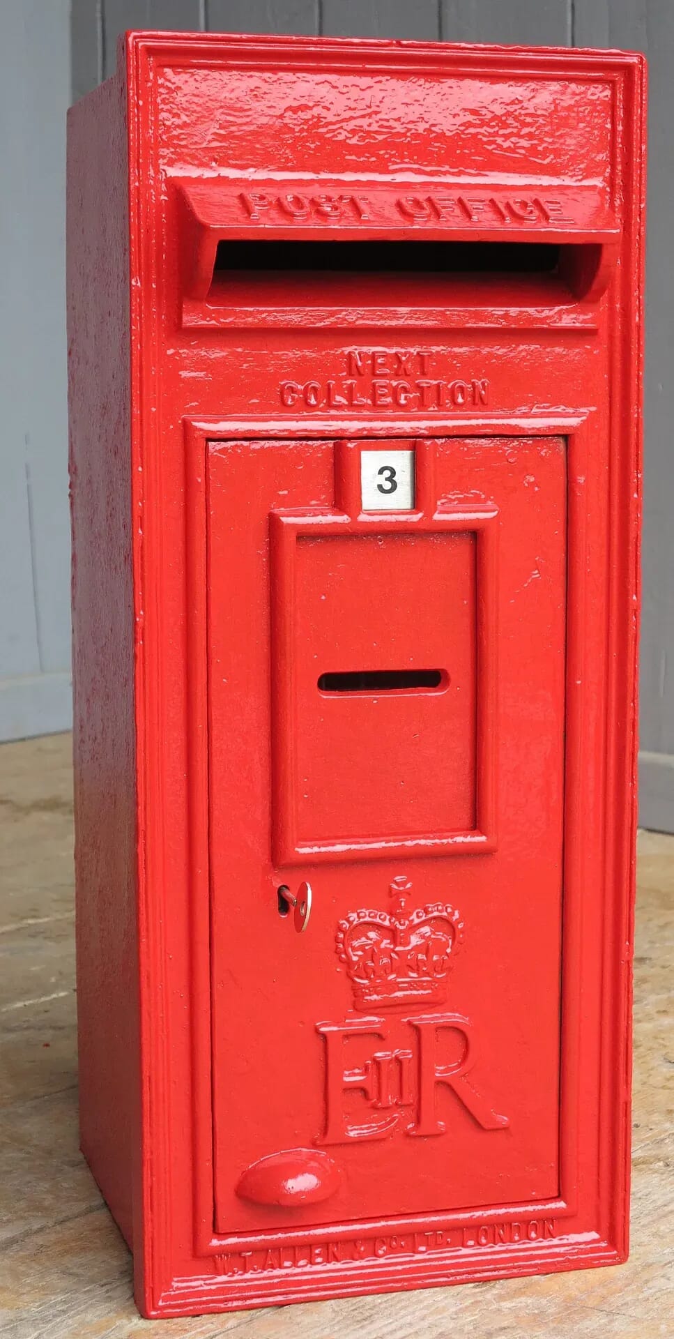Original Queen Elizabeth 2nd 'ER II' Wall Mounted Post Box - 7593