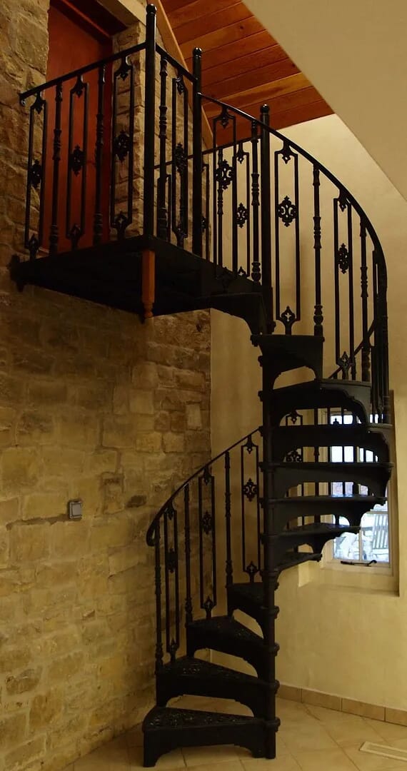 Cast Metal Black Spiral Staircase with Large Landing Plate - 8081