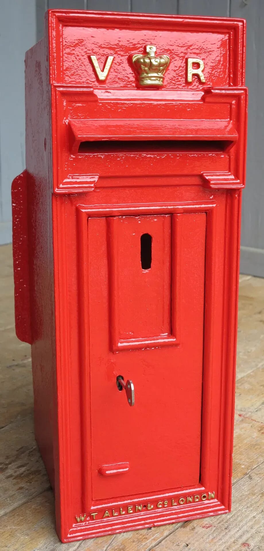 Original Queen Victoria 'VR' Wall Mounted Post Box - 7808