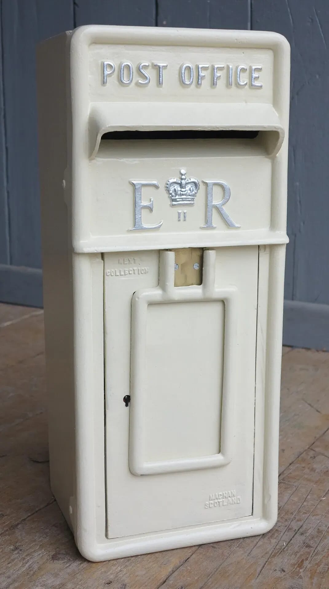 British Royal Mail Original Wall Mounted Post Box - po1anyc