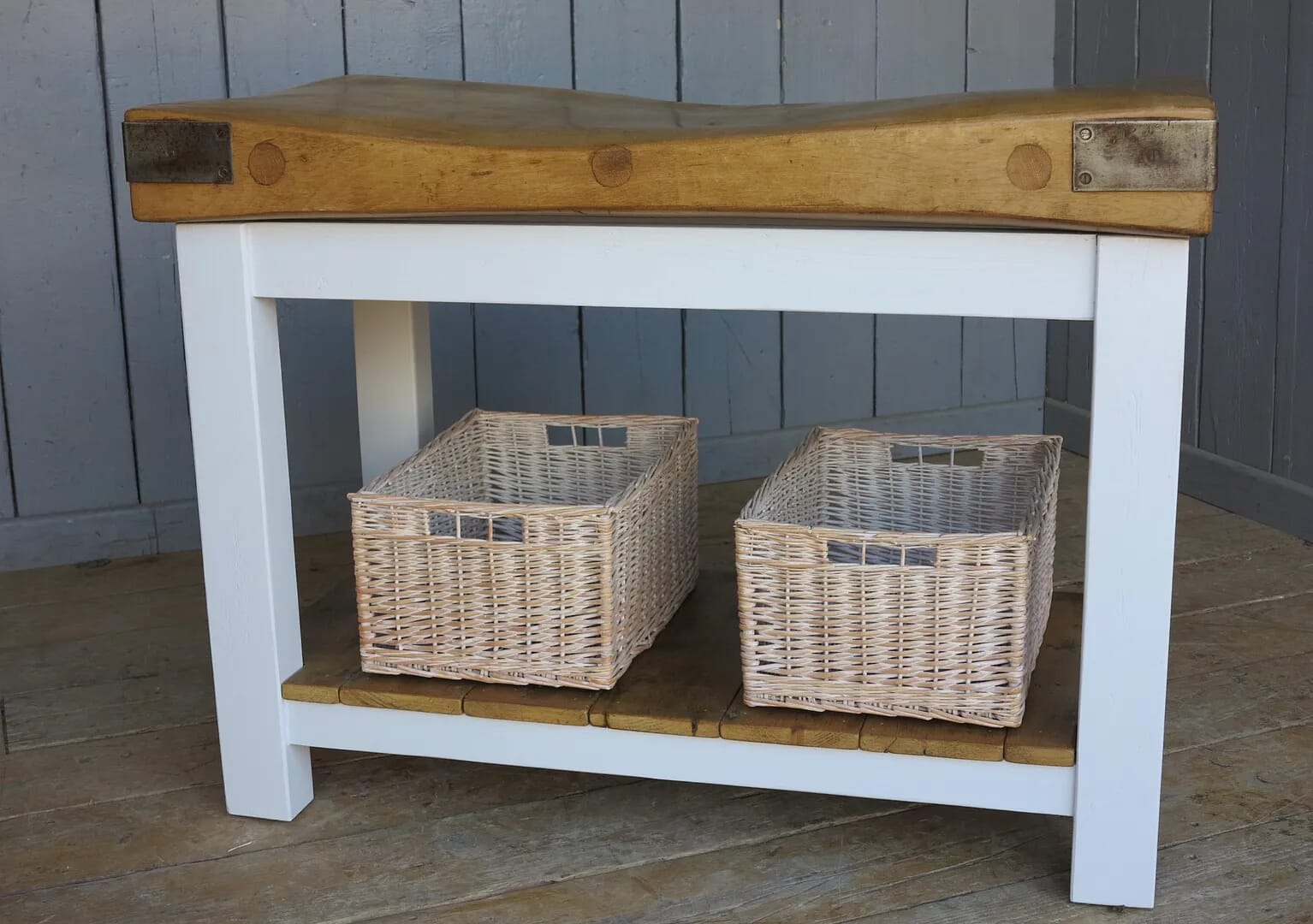 Antique Reclaimed Butchers Block On Painted Base With Baskets - 8112