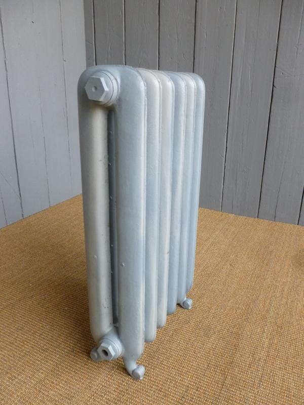 Duchess Style Cast Iron Radiator 6 Sections Long - Duch785/6
