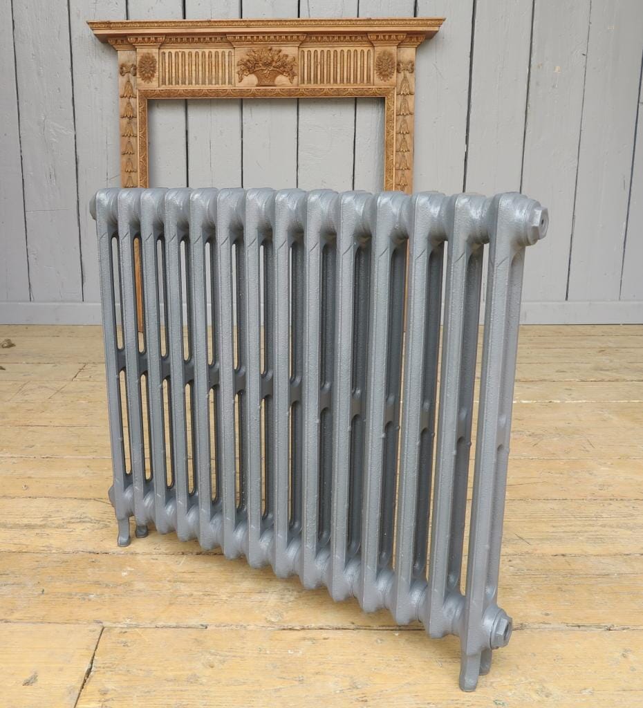 Victorian 2 Column 615mm Tall Cast Iron Radiator 14 Sections Long - Vict615/14