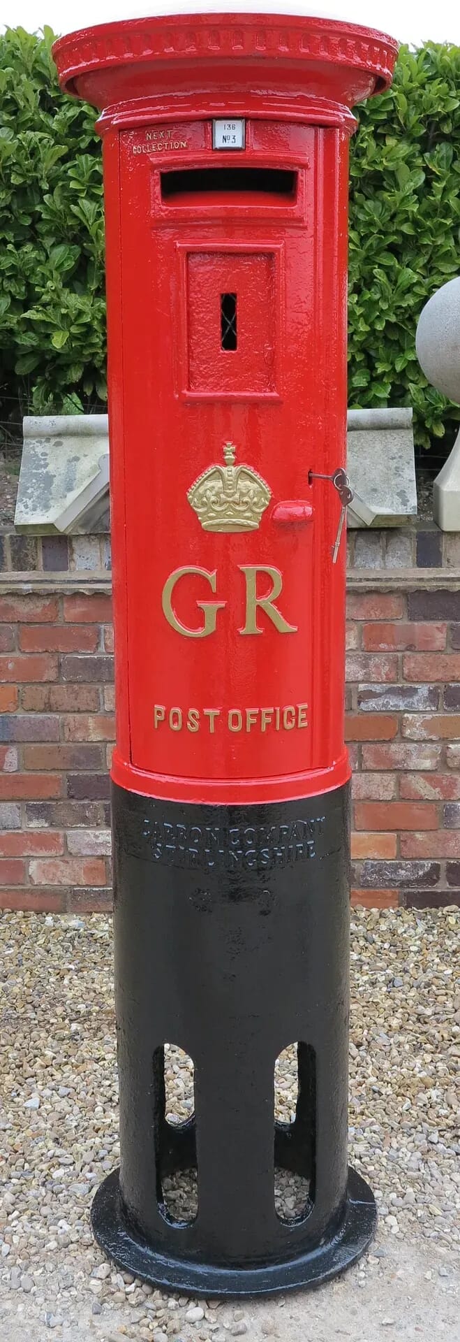 Original Royal Mail Cast Iron 'George 5th' Pillar Box  - 7477