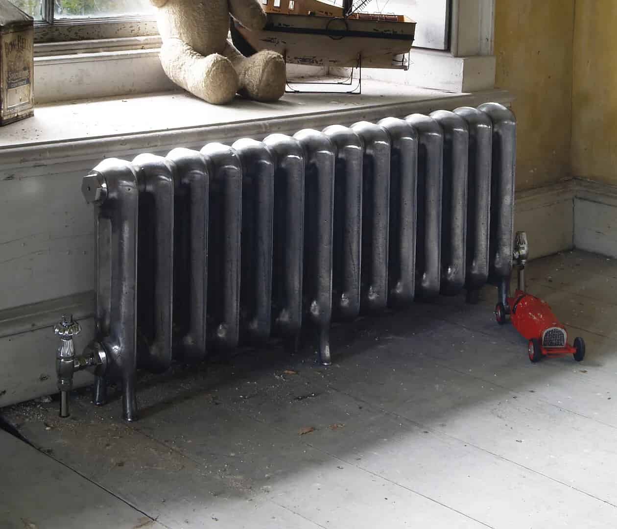Carron Princess Cast Iron Radiator In Hand Burnished Finish