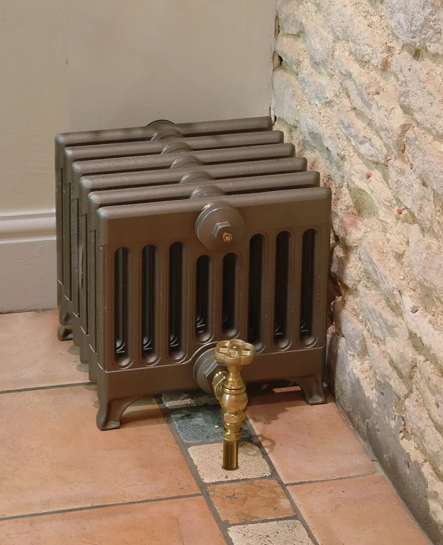 Victorian 9 Column Wide by 330mm Tall Cast Iron Radiator 6 Sections Long - Victorian330/6p