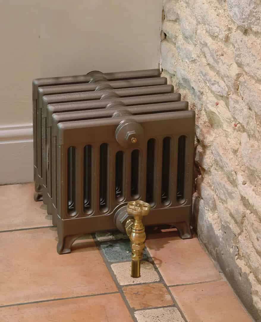 Victorian 330mm Tall Cast Iron Radiator 6 Sections Long