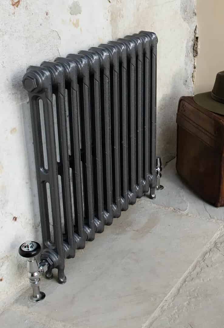 Victorian 615mm Tall Cast Iron Radiator 12 Sections Long