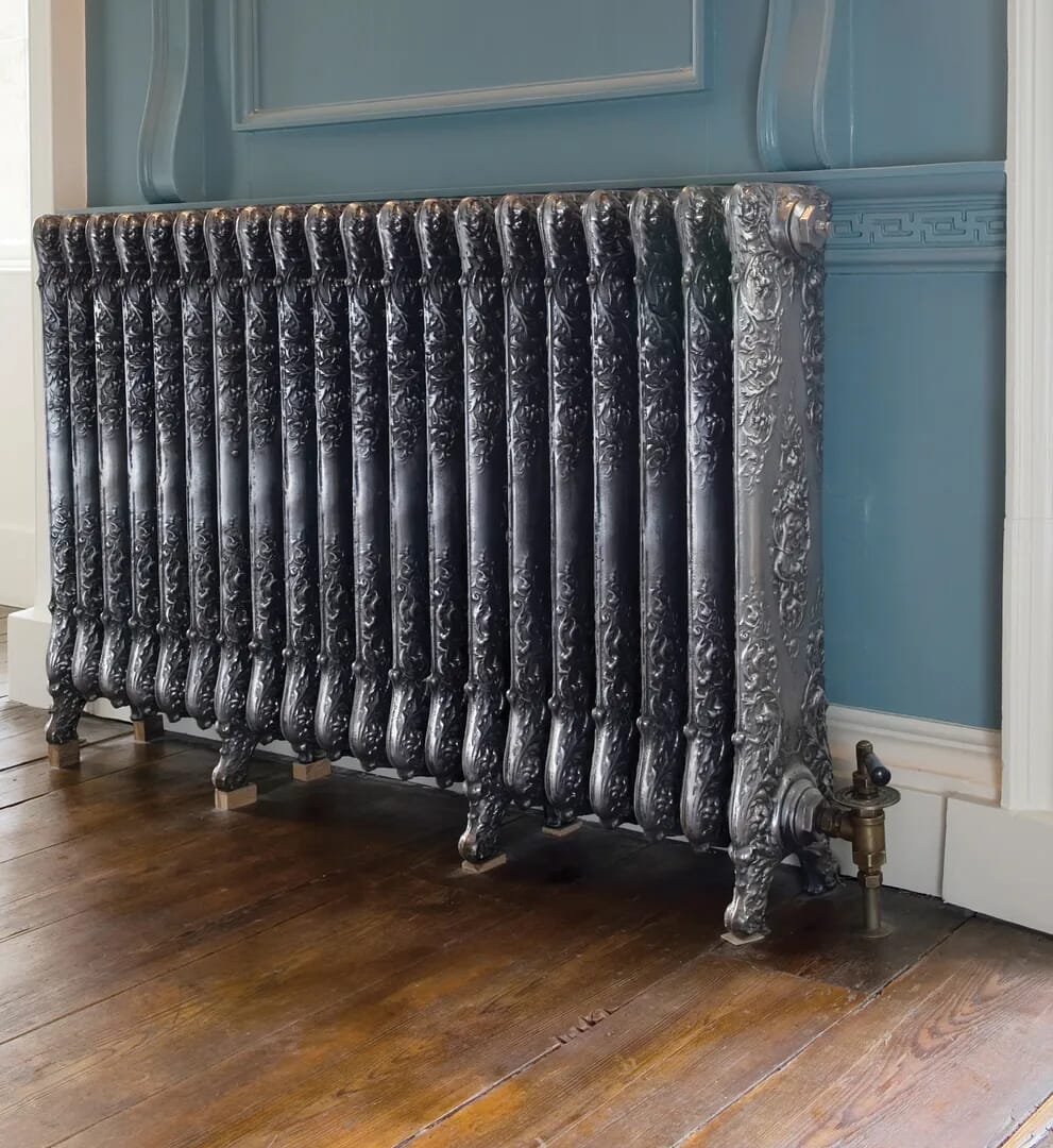 Verona 940mm Tall Carron Cast Iron Radiator 20 Sections Long - Verona940/20hb