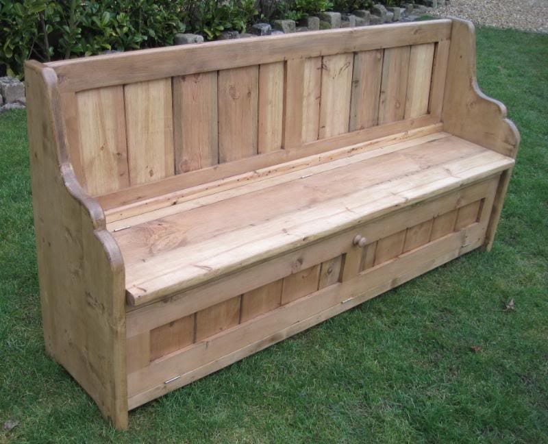 A Reclaimed Pine Settle in bespoke sizes - D1165