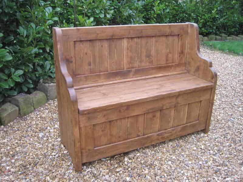 Antique Pine Settle with lift up seat