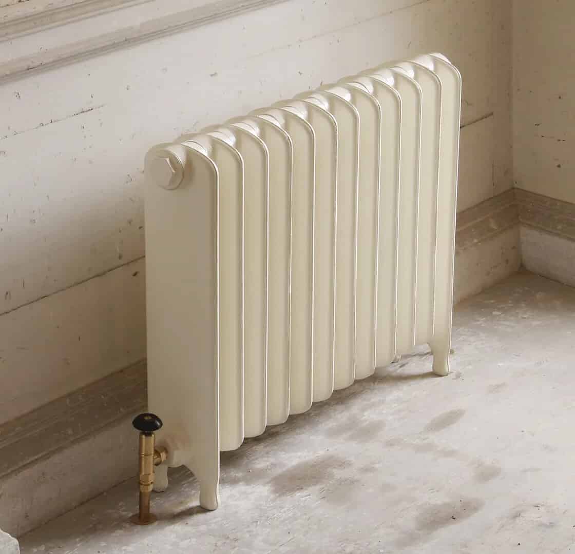 Eton 620mm Tall Cast Iron Radiator 12 Sections Long By Carron