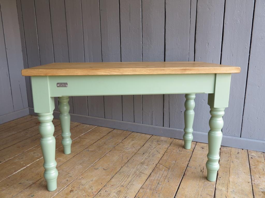 Plank Top Farmhouse Table With Turned Legs - D1048