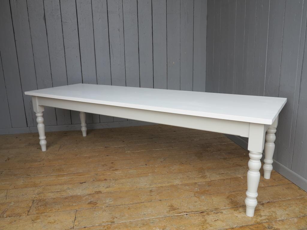 Plank Top Farmhouse Table With Turned Leg Base - D1028