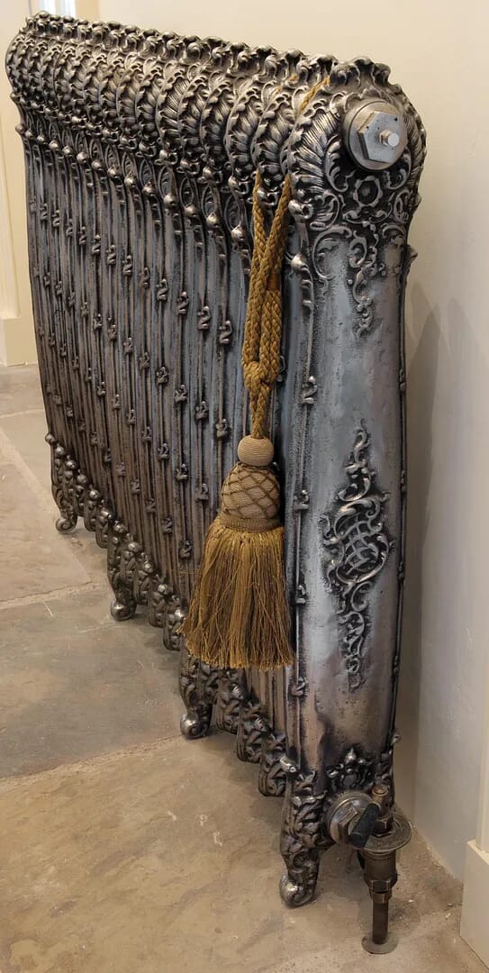 New Antoinette 985mm Tall Cast Iron Radiator 17 Sections Long - Ant985/17hb