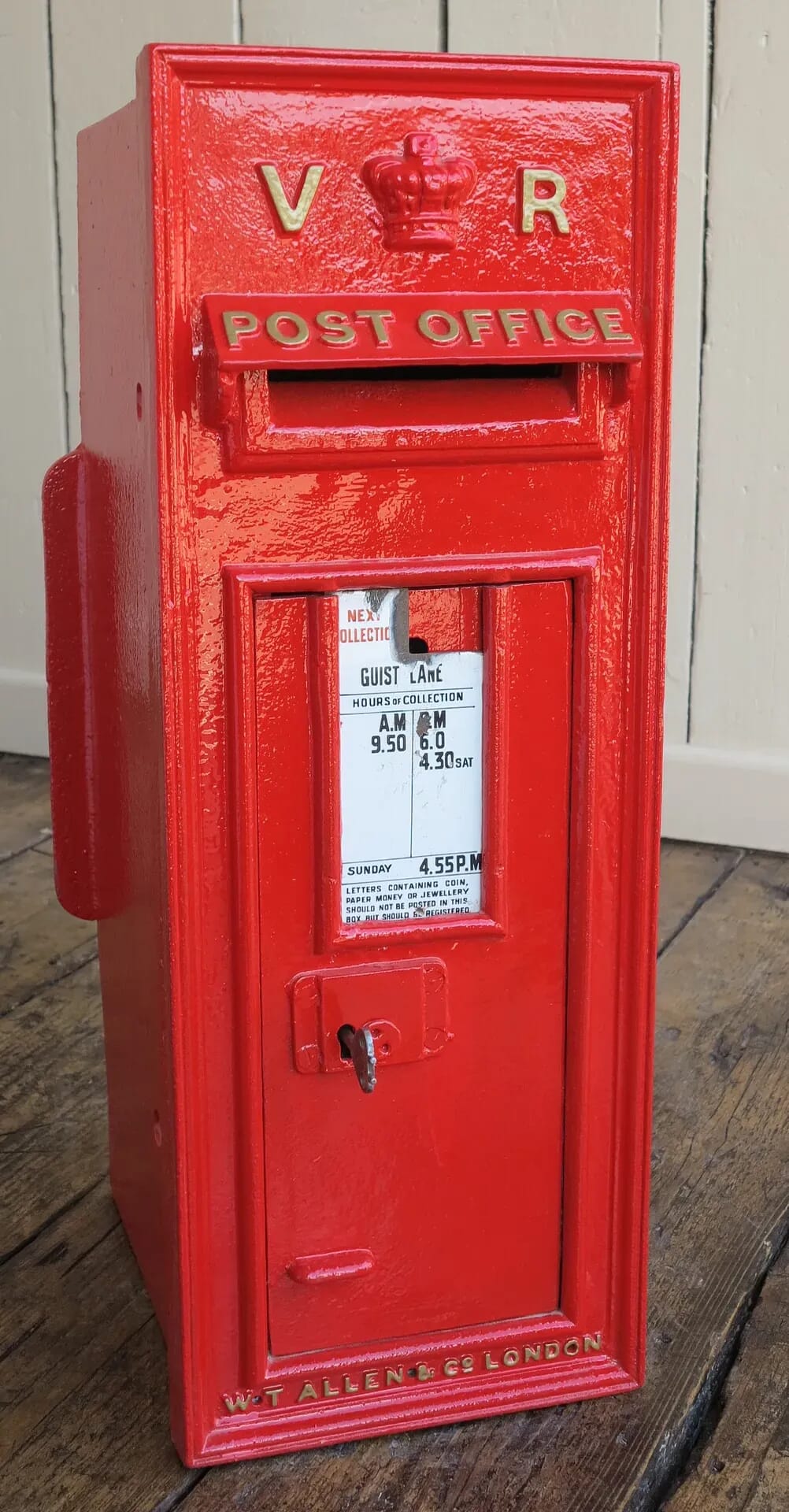 Ex Royal Mail Cast Iron Victoria Wall Mounted Post Box - 8153