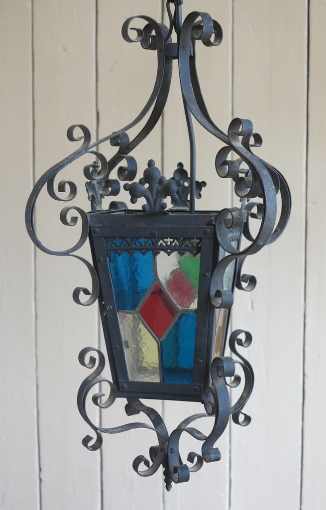 Antique Decorative Stained Glass Porch Lantern - 8121b